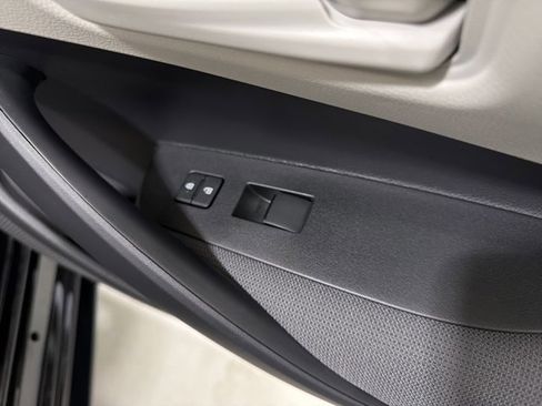 Used 2026 Toyota Corolla LE w/ LE Premium Package image 39