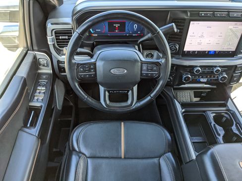 Used 2024 Ford F250 Platinum image 17