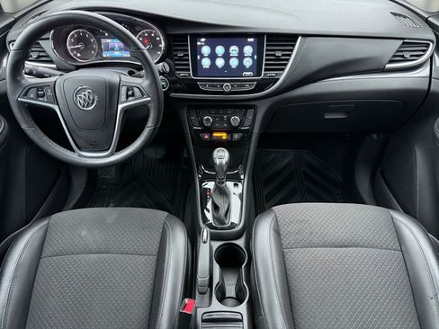 Used 2021 Buick Encore Preferred image 17