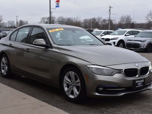Used 2016 BMW 328i xDrive Sedan w/ Technology Package image 8