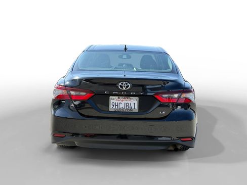 Used 2023 Toyota Camry LE w/ Convenience Package FWD image 4