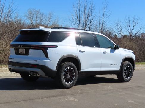 New 2026 Chevrolet Traverse Z71 image 3