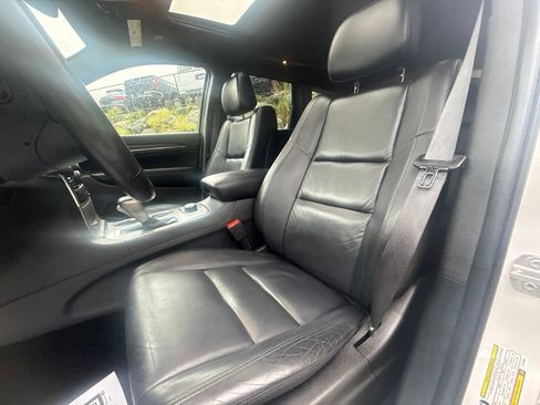 Used 2020 Jeep Grand Cherokee Limited AWD/4WD image 15