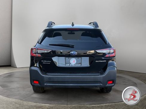 Used 2023 Subaru Outback Premium AWD/4WD image 6