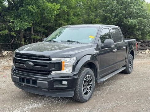 Used 2018 Ford F150 XLT w/ Equipment Group 302A Luxury RWD image 2