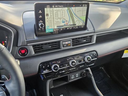 Used 2025 Honda Pilot Black Edition image 20