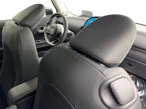 Used 2025 MINI Cooper S FWD image 39