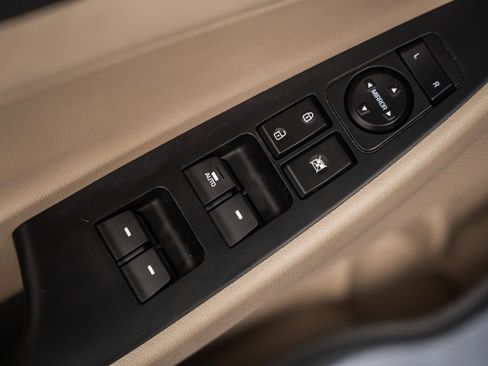 Used 2017 Hyundai Tucson SE Plus image 41