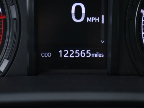 Used 2020 Toyota 4Runner SR5 Premium w/ Moonroof Package AWD/4WD image 3