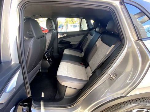 New 2026 Volkswagen ID.4 Pro AWD/4WD image 30