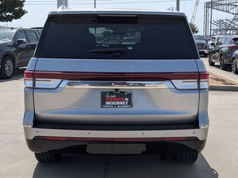 Used 2024 Lincoln Navigator Reserve AWD/4WD image 7
