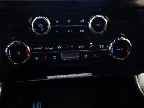Certified 2022 Ford F150 Platinum AWD/4WD image 38
