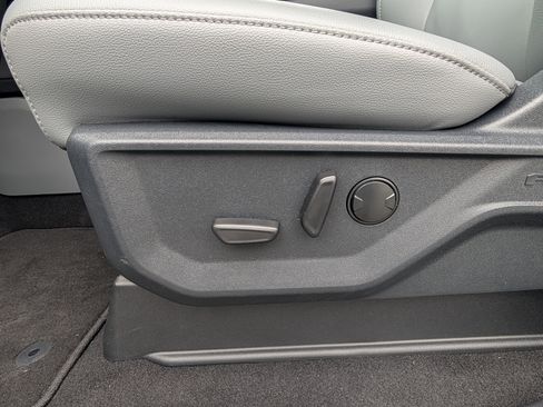 New 2025 Ford F150 Lightning Flash image 20