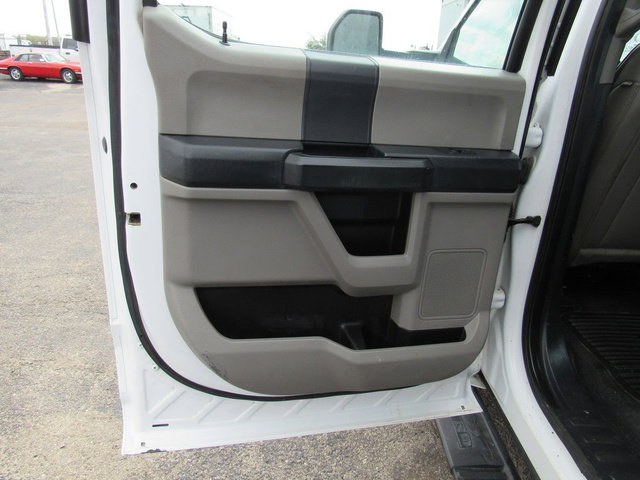 Used 2022 Ford F550 2WD Crew Cab Super Duty w/ Power Equipment Group image 27