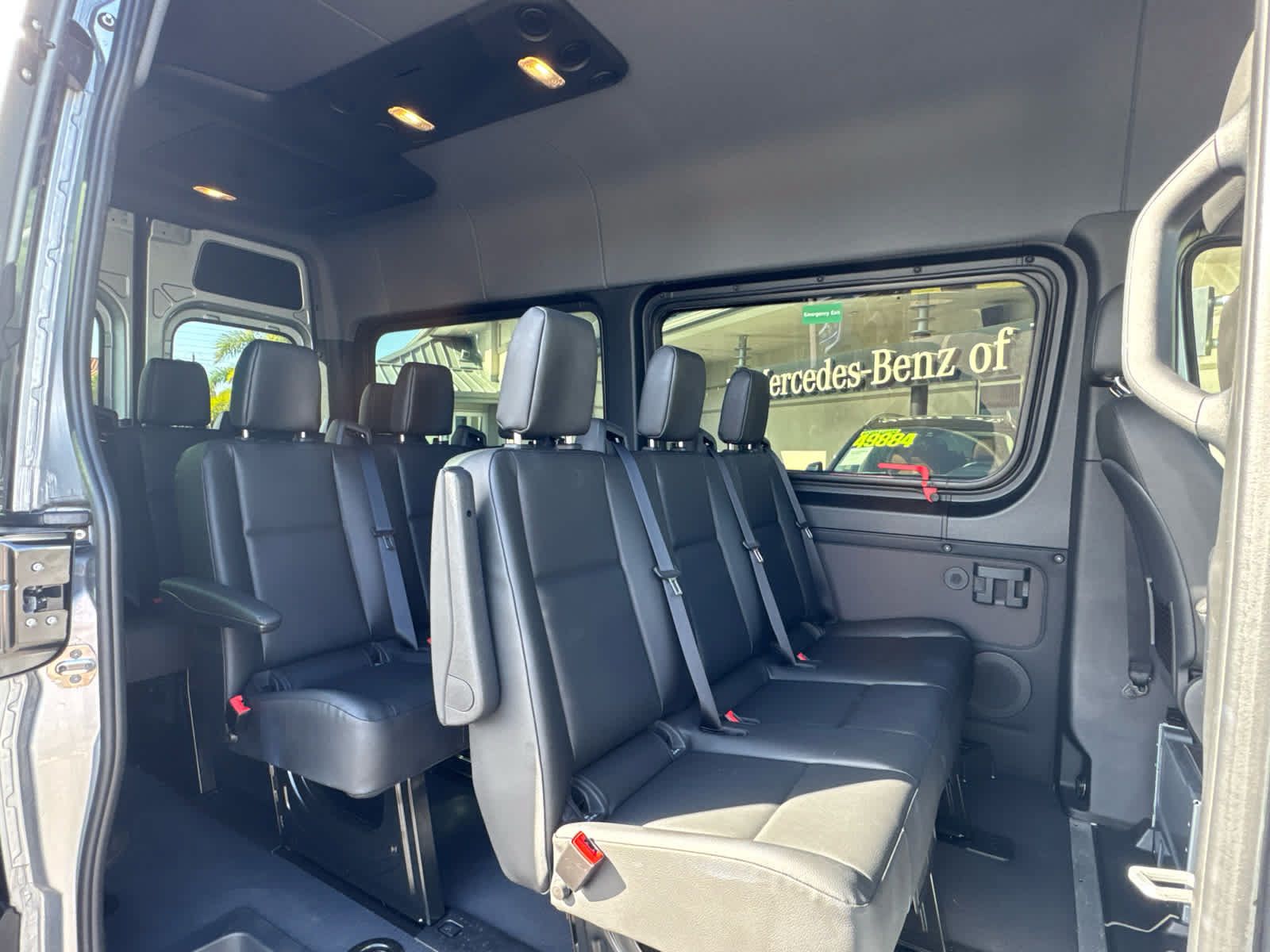 Used 2025 Mercedes-Benz Sprinter 2500 image 6