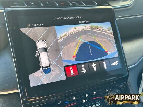 New 2025 Jeep Grand Cherokee Limited w/ Luxury Tech Group II image 20