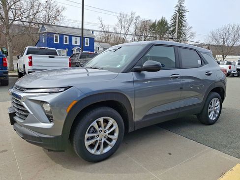 New 2026 Chevrolet TrailBlazer LS w/ LS Convenience Package image 3