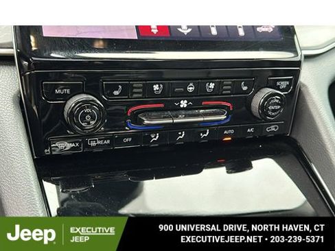 Used 2023 Jeep Grand Cherokee 4WD 4xe w/ Luxury Tech Group II image 20