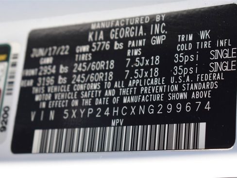 Used 2022 Kia Telluride LX image 37