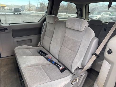 Used 2004 Ford Freestar SE image 13