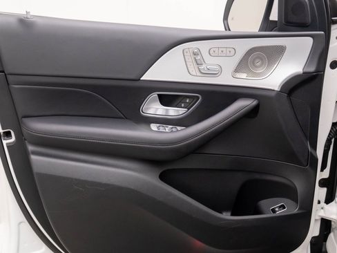 Used 2025 Mercedes-Benz GLE 350 4MATIC image 13