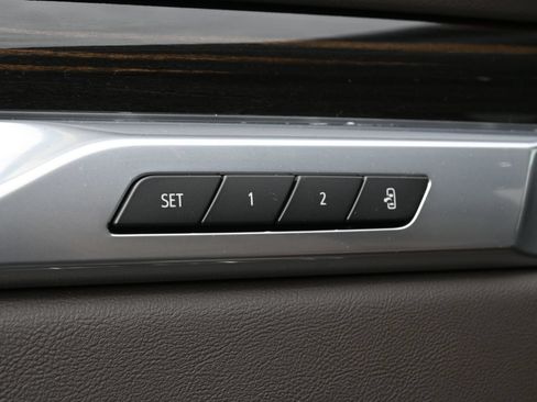 Certified 2025 Cadillac Escalade Premium Luxury AWD/4WD image 16