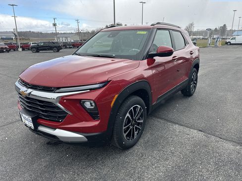 New 2026 Chevrolet TrailBlazer LT w/ Convenience Package AWD/4WD image 3