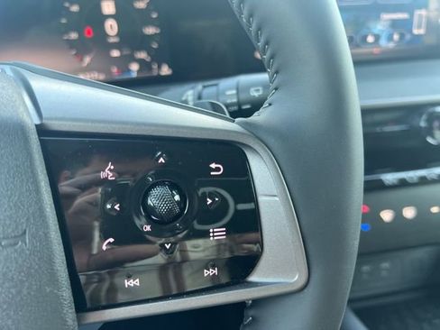 Used 2025 Nissan Murano SV image 23