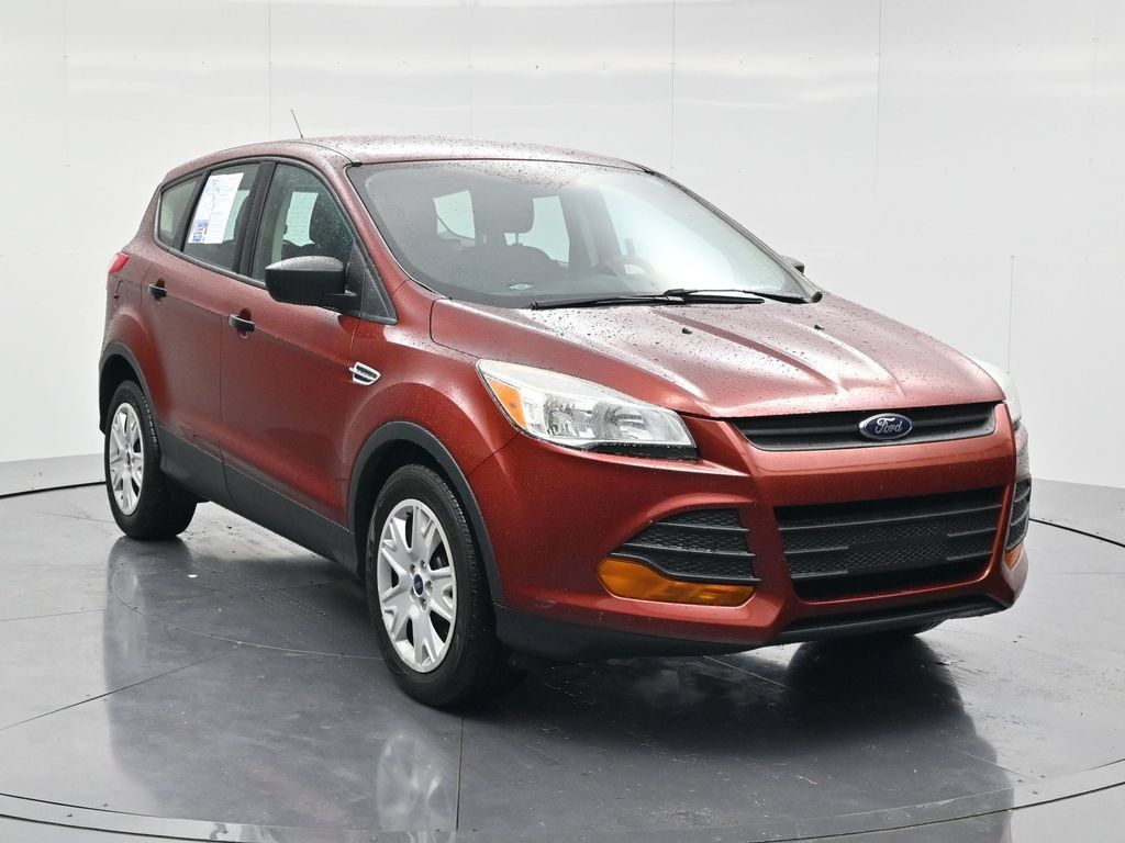 Used 2016 Ford Escape S FWD image 3