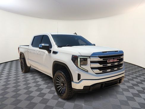 Used 2023 GMC Sierra 1500 SLE AWD/4WD image 6
