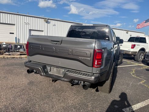 Used 2018 Ford F150 Raptor w/ Equipment Group 802A Luxury AWD/4WD image 6