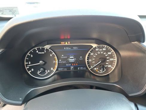 Used 2024 Nissan Altima 2.5 SV FWD image 18