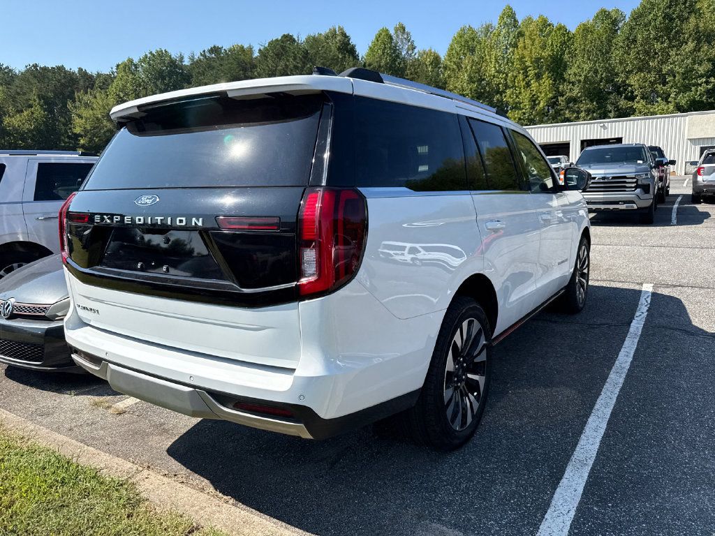 Used 2026 Ford Expedition Platinum w/ Driver's Package AWD/4WD image 19