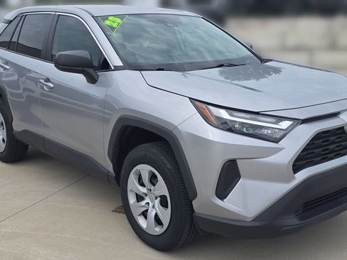 Used 2023 Toyota RAV4 LE FWD image 7