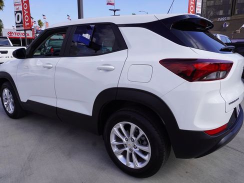 Used 2025 Chevrolet TrailBlazer LS w/ LS Convenience Package FWD image 5