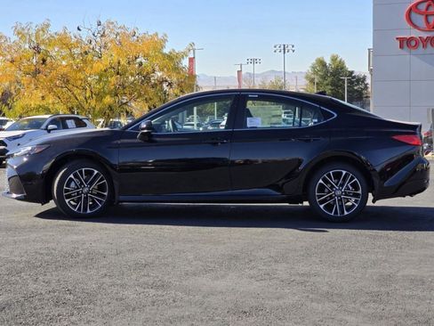 Used 2025 Toyota Camry XLE FWD image 16