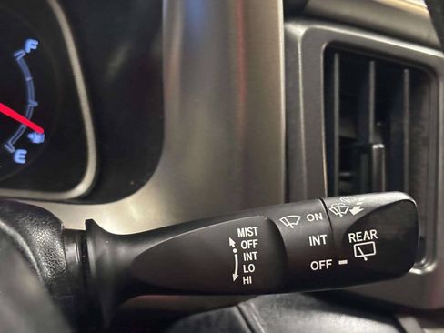 Used 2014 Toyota RAV4 LE AWD/4WD image 29