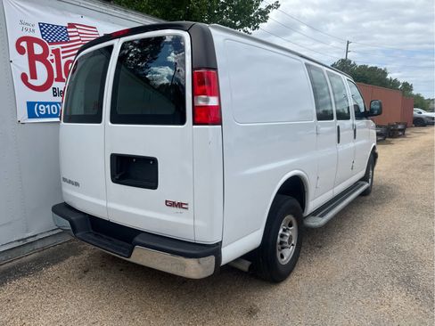 Used 2023 GMC Savana 2500 w/ Driver Convenience Package RWD image 3