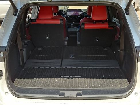 Used 2024 Toyota Highlander XSE AWD/4WD image 6