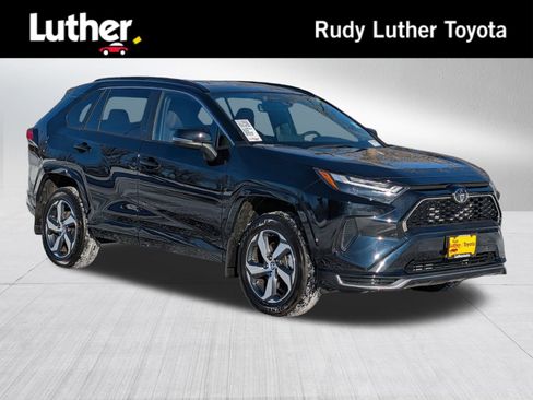 Certified 2025 Toyota RAV4 SE image 1