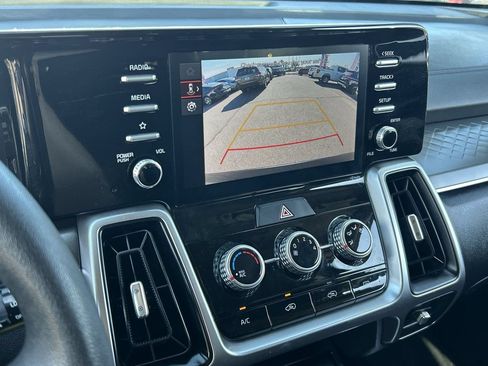 Used 2022 Kia Sorento LX FWD image 23
