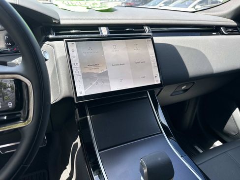 Certified 2026 Land Rover Range Rover Velar Dynamic SE AWD/4WD image 26