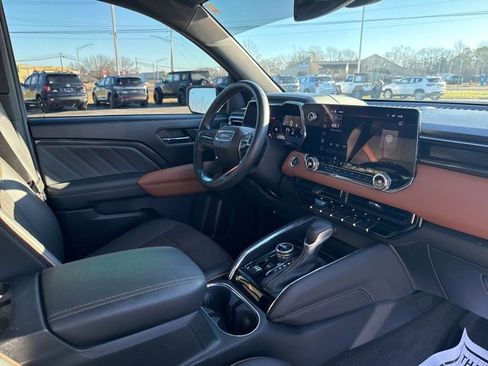 Certified 2024 GMC Canyon AT4 w/ Technology Package image 31