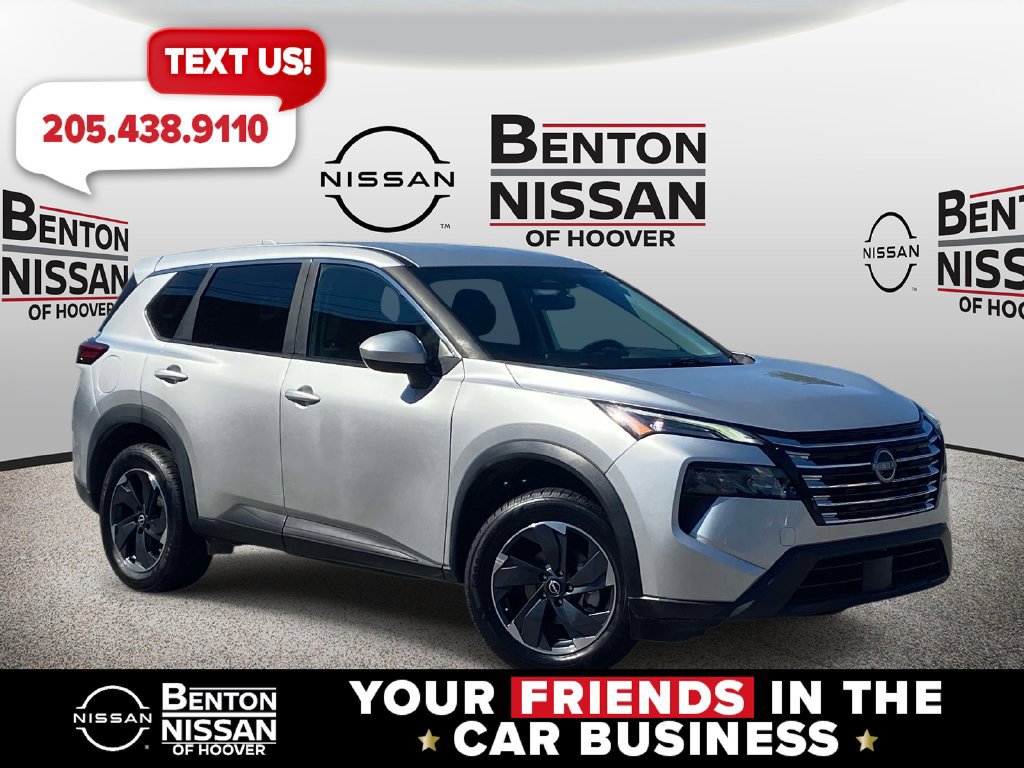 Used 2025 Nissan Rogue SV AWD/4WD image 1
