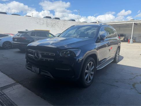 Used 2020 Mercedes-Benz GLS 450 4MATIC image 2