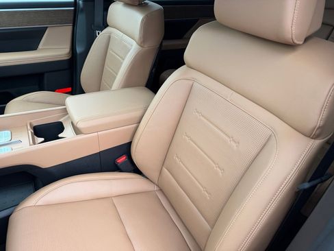 New 2026 Hyundai Santa Fe Limited FWD image 11