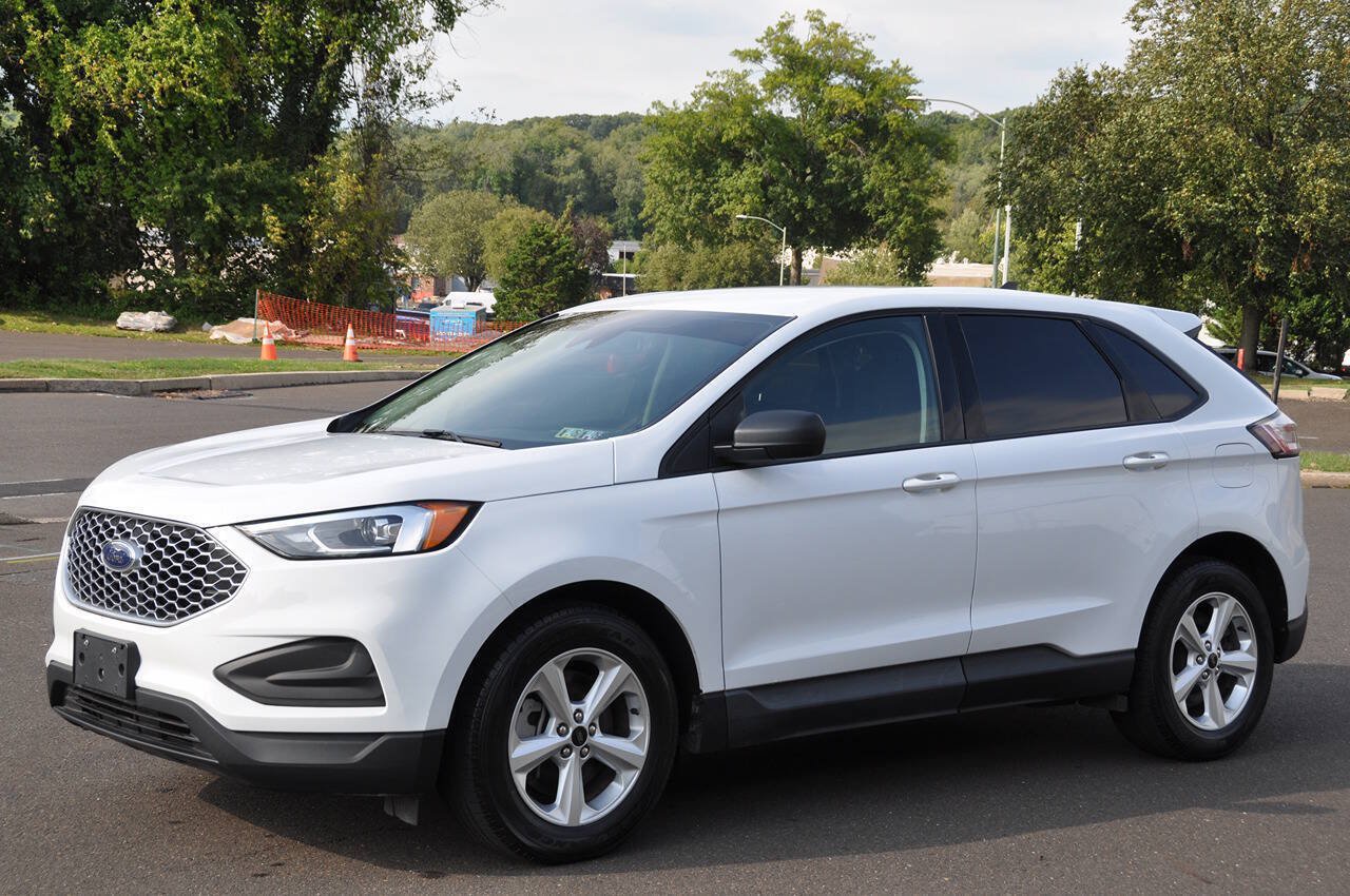 Used 2023 Ford Edge SE AWD/4WD image 2