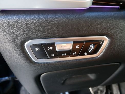 Used 2019 BMW X5 xDrive40i w/ M Sport Package image 19