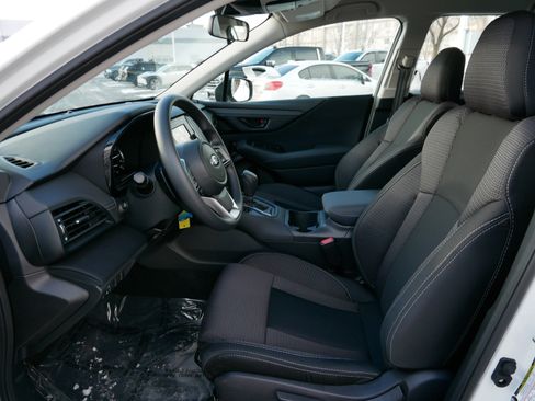 Used 2025 Subaru Outback image 32