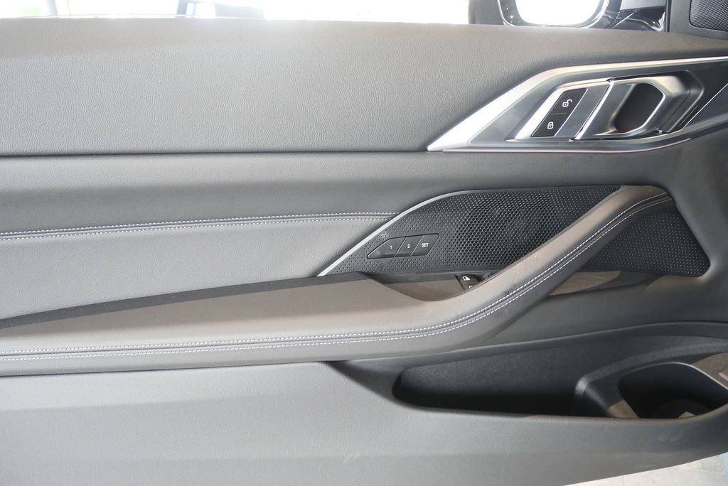 Used 2026 BMW 430i Coupe w/ Parking Assistance Package RWD image 8